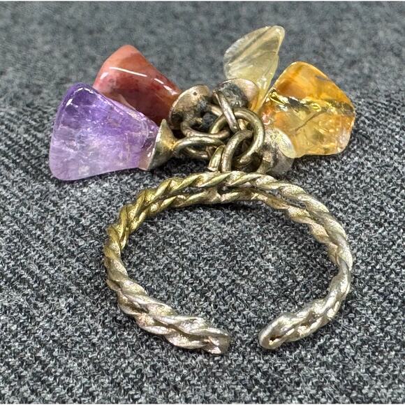 Vintage Ring with Dangling Natural Stones - Picture 4 of 7